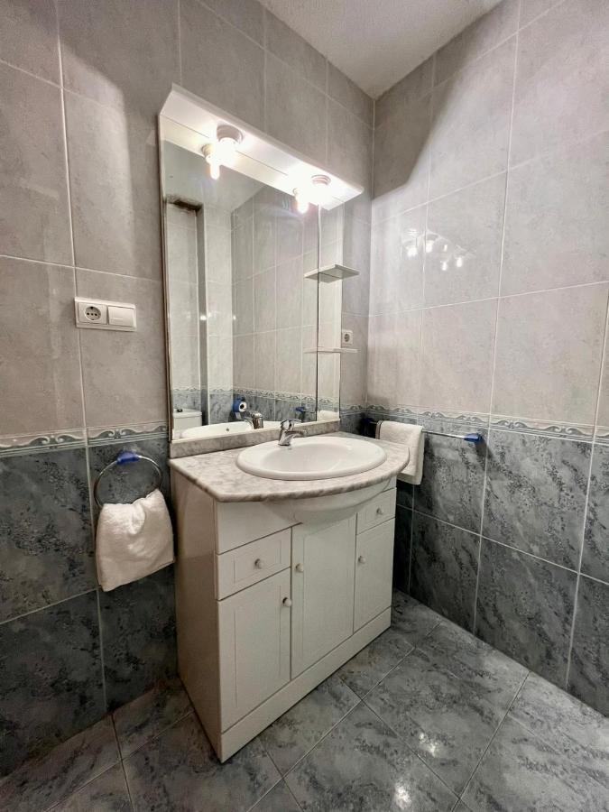 Uroczy Apartament Przy Playa De Los Locos Torrevieja Exterior foto