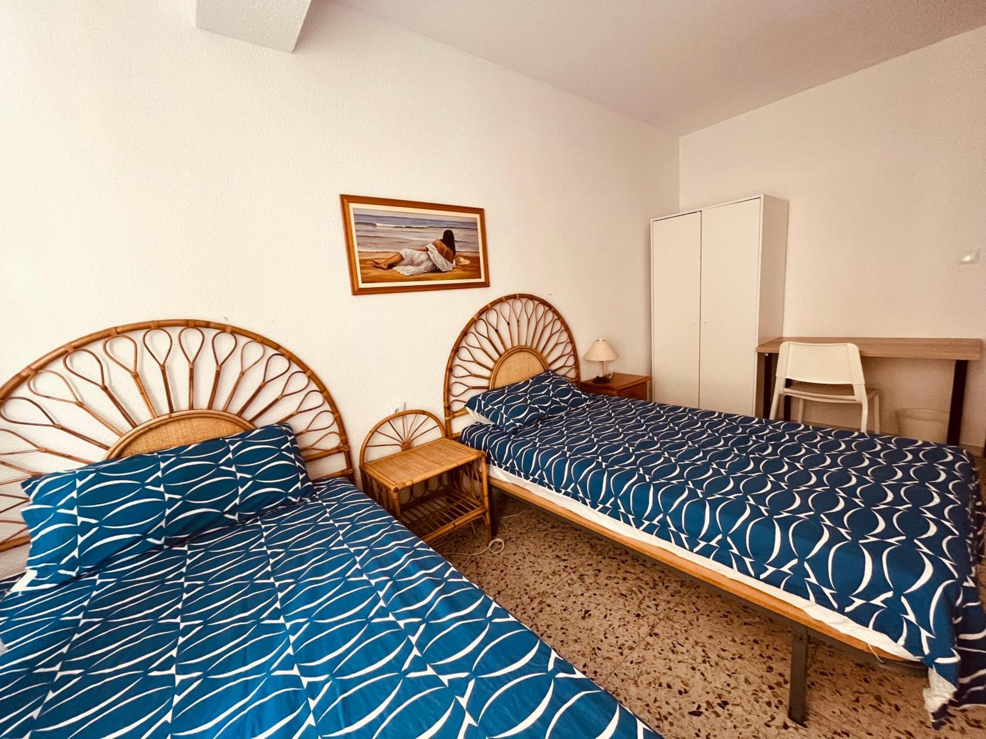 Uroczy Apartament Przy Playa De Los Locos Torrevieja Exterior foto